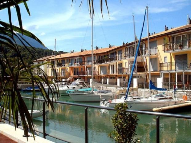 Superbe Appartement Dans La Marina Du Bouveret Port-Valais ภายนอก รูปภาพ