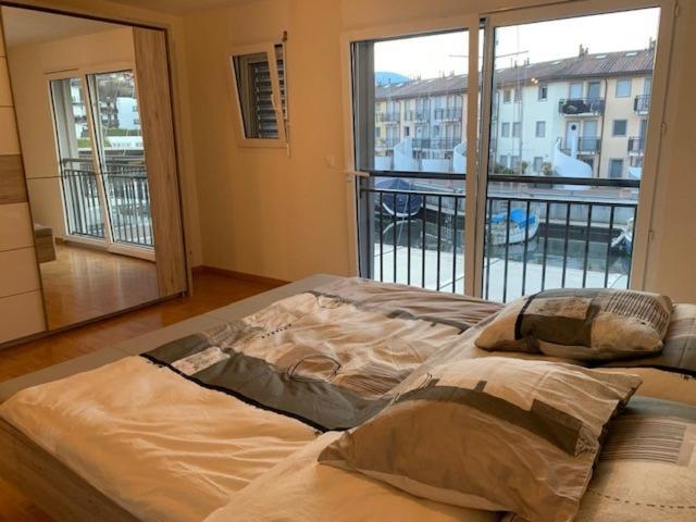 Superbe Appartement Dans La Marina Du Bouveret Port-Valais ภายนอก รูปภาพ